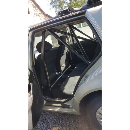 Kavez i rollbar Bolt-in Half Roll Cage VW Golf 4 | race-shop.hr