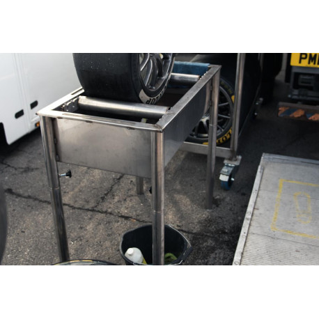 Ispušni sistemi Milltek Milltek Wheel & Tyre Washing Station | race-shop.hr