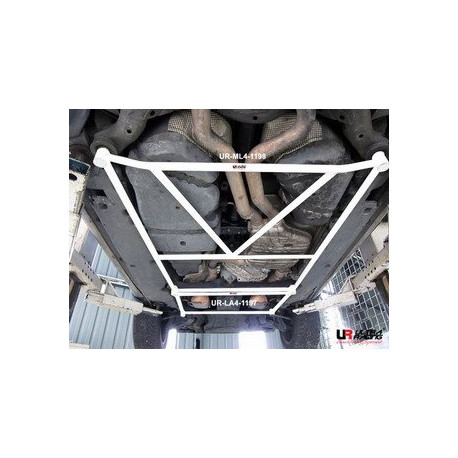 Povezivači muldi VW Touareg 5.0 V10 02+ UltraRacing 4-točkasti donji povezivač muldi "H-Brace" srednjeg poda | race-shop.hr
